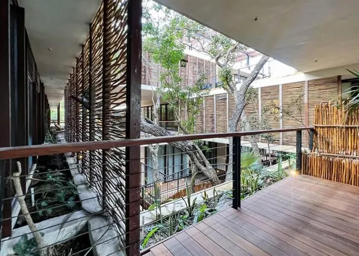 Gated 2br With Rooftop Pool